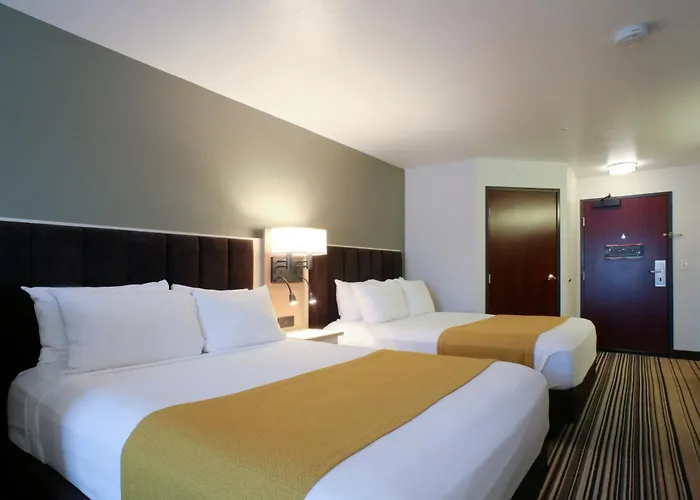 Oxford Suites Spokane Valley