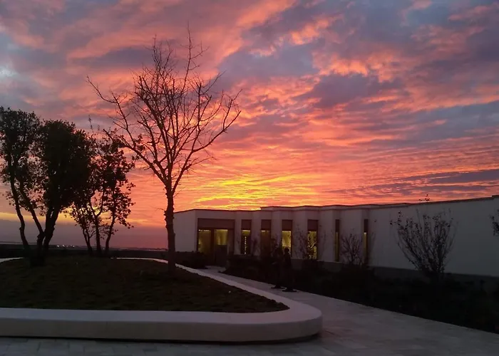 Elma Hotel And Art Complex