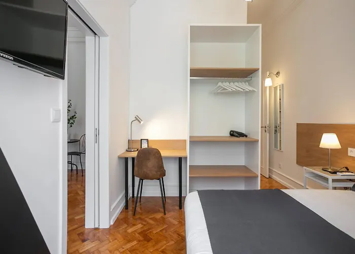 Home Out Rooms & Apartments