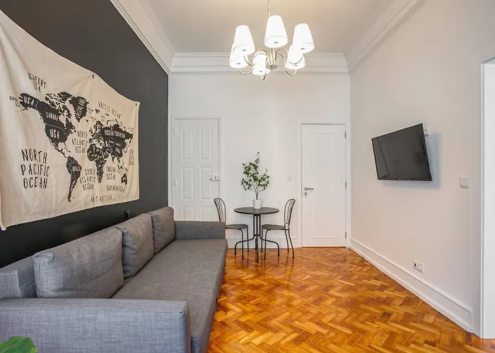 Home Out Rooms & Apartments