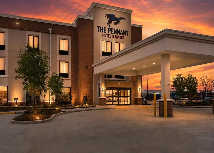 Pennant Hotel & Suites
