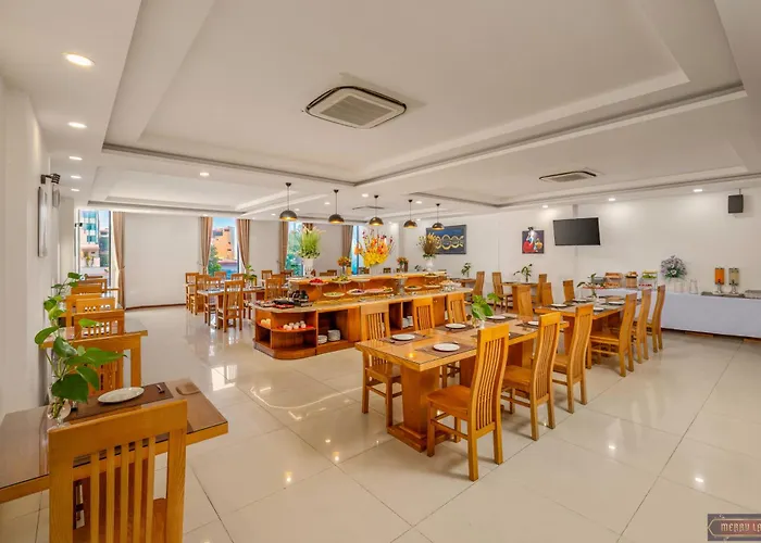 Merry Land Hotel Da Nang