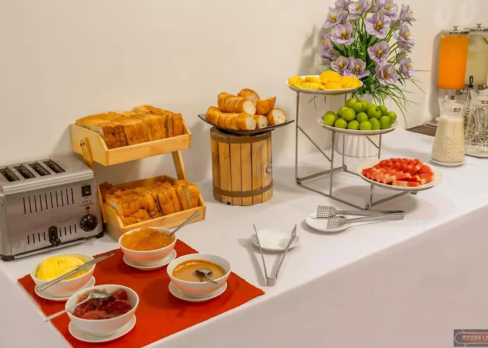 Merry Land Hotel Da Nang