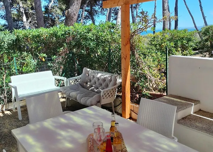 Cala Lupo, 400M Dalla Spiaggia