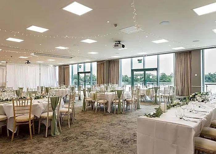 De Vere Cotswold Water Park