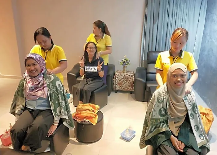 Twin Star Hotel