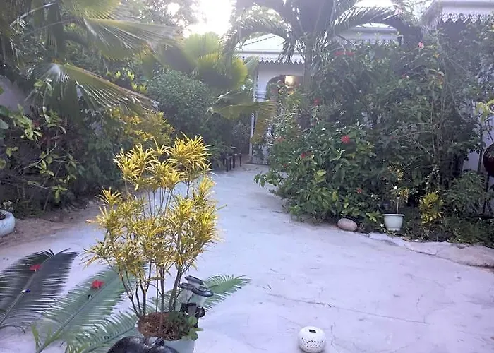 Coco Bay Guest House
