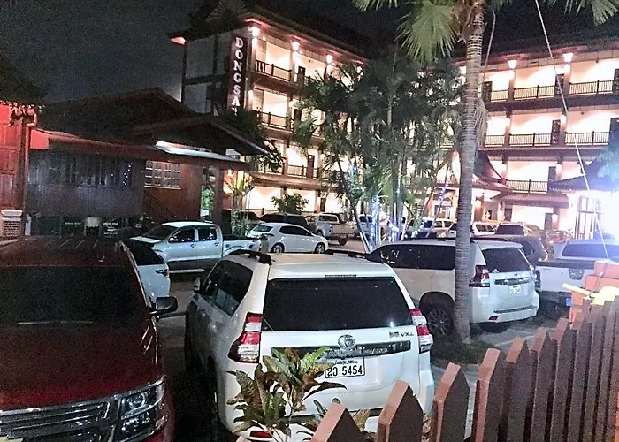 Dongsay Hotel Thakhek