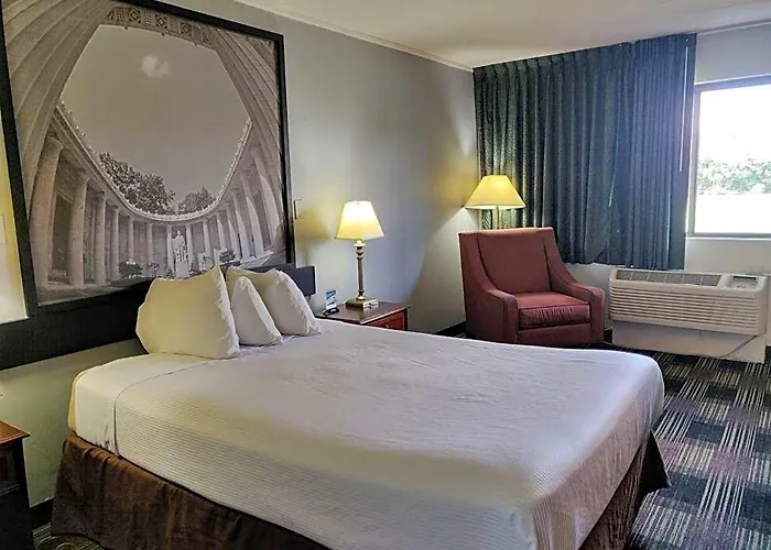 Sprucewood Inn