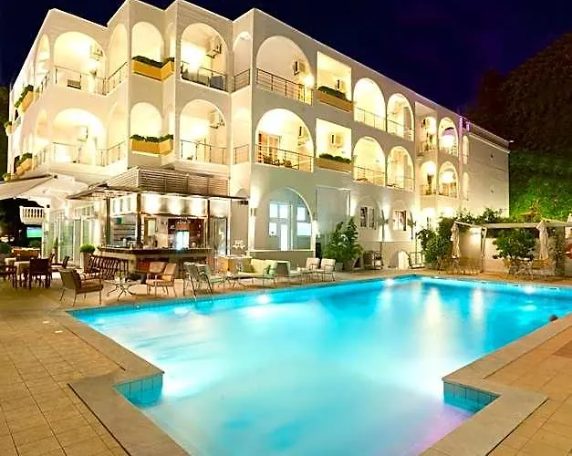Kronos Hotel