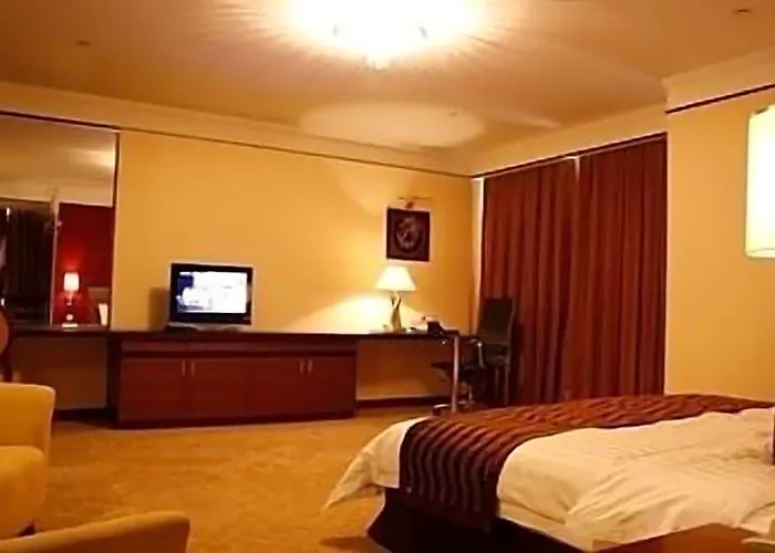 Days Hotel & Suites Jiaozuo