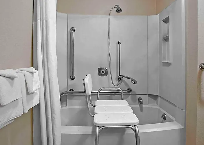 Super 8 By Wyndham Havre