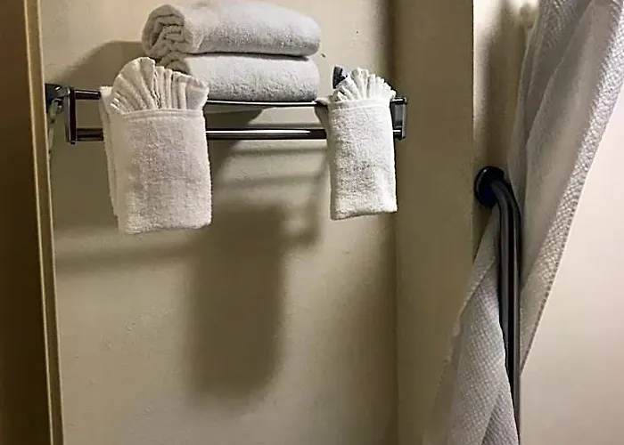 The Best Inn & Suites