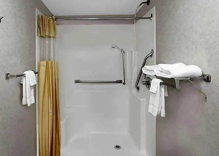 Days Inn By Wyndham Morristown