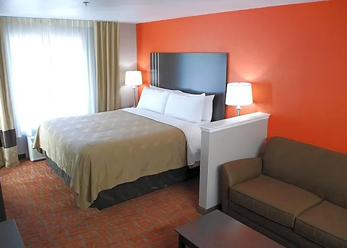 Quality Inn & Suites Fresno Northwest