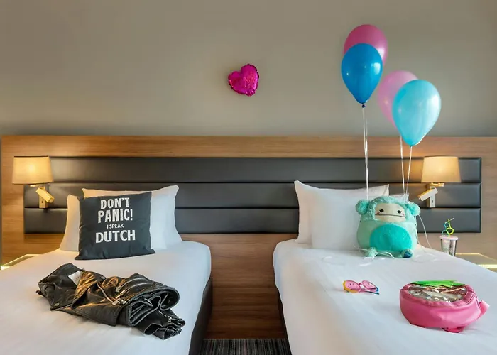 Moxy Amsterdam Houthavens