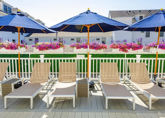 Island House Hotel