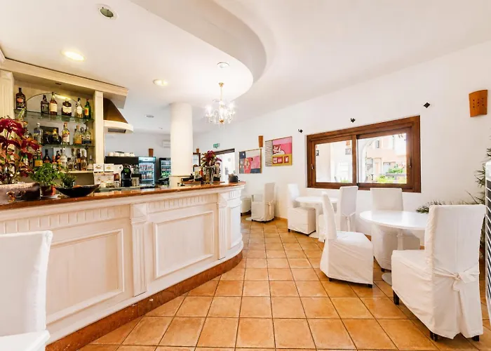 Hotel Il Faro Di Molara