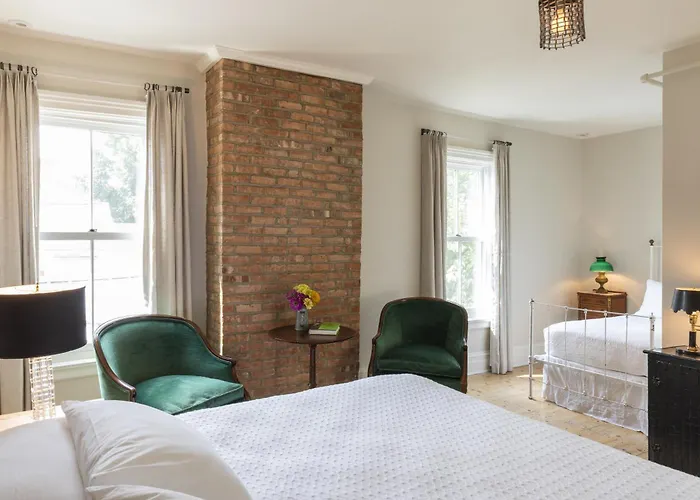 Stewart House Hotel