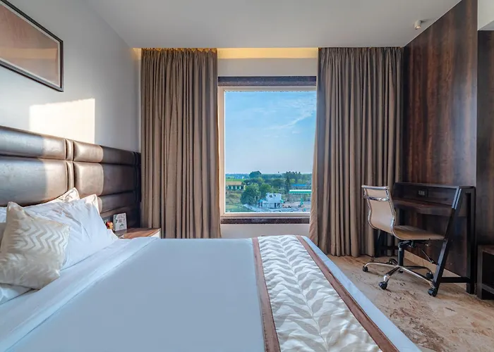 Econest Hotel