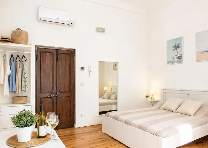La Corte Albenga - Appartamento O Camera Con Posto Auto Privato