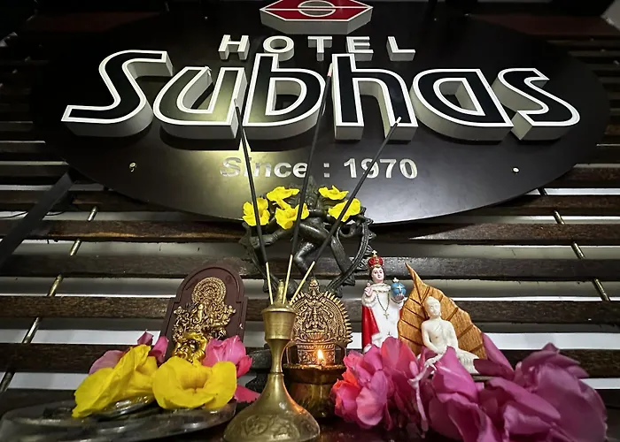 Subhas Tourist Hotel