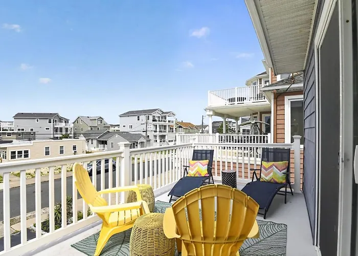 Radiant Beach Block Condo Parking Patio