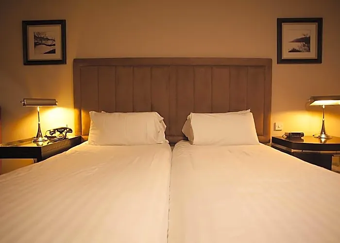 Strathaven Hotel