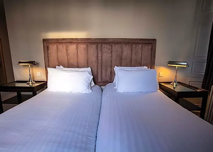 Strathaven Hotel