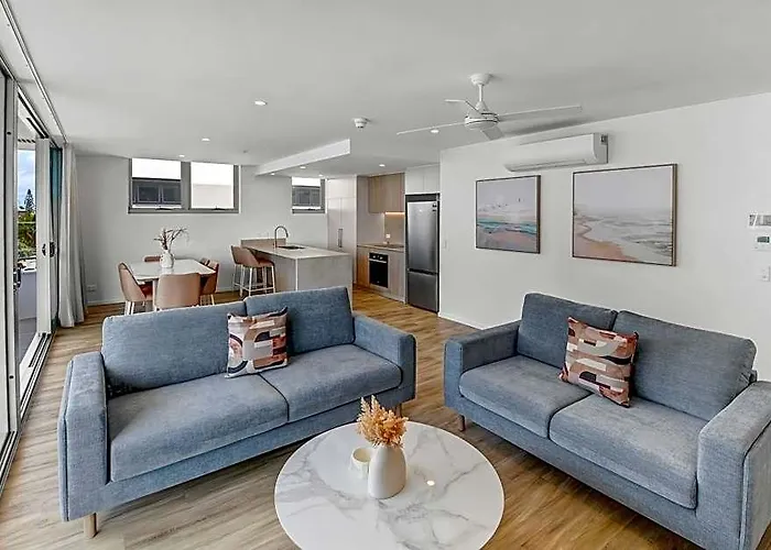 Lowanna Beach Resort Kawana