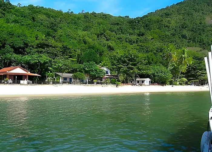 Oyo Residencial Itacuruaaj Apart Hotel, Mangaratiba