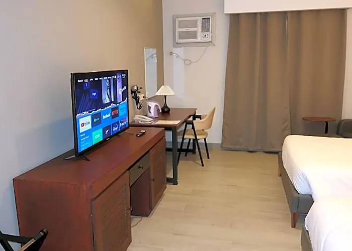 Oriental-Pearl Hotel