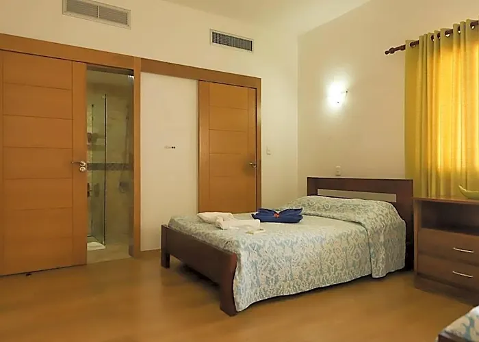 Sybaris Suites & Residences