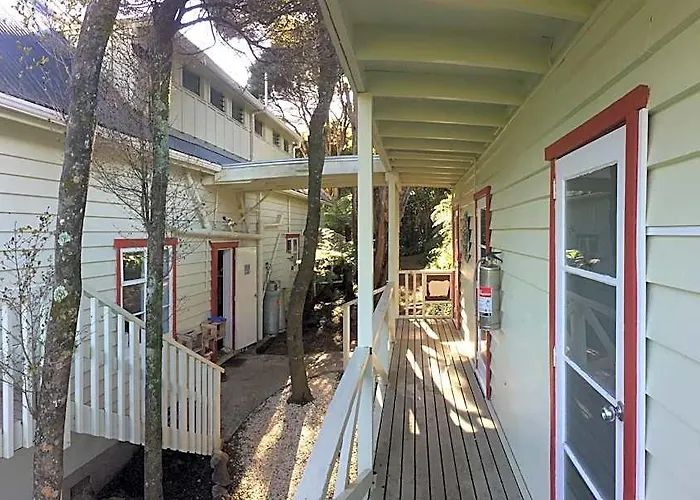 Hekerua Lodge Backpackers