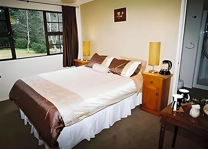 Castle Hill Lodge Bed & Breakfast