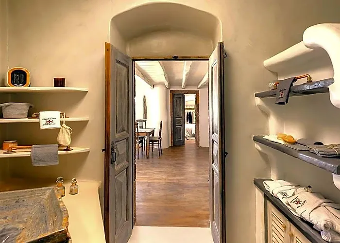 Santorini Vista Legacy Retreat - Live The History, Wake To The View