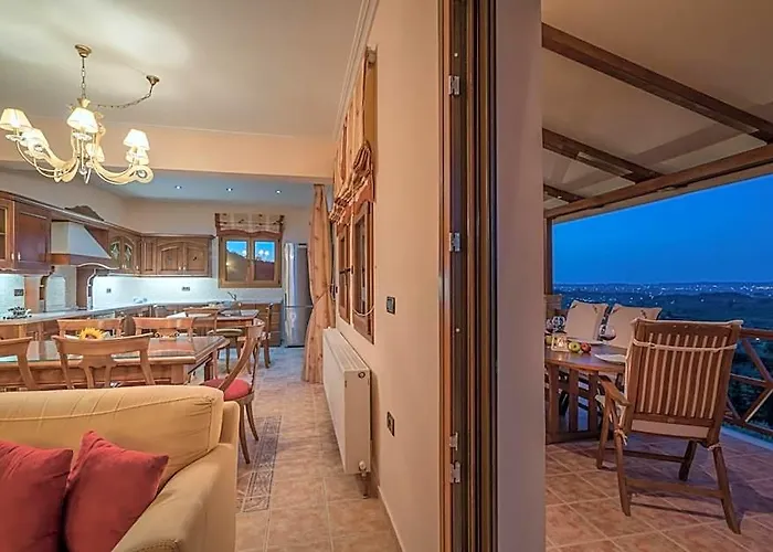 Villa Clairy 3-Bedroom Villa With Private Pool