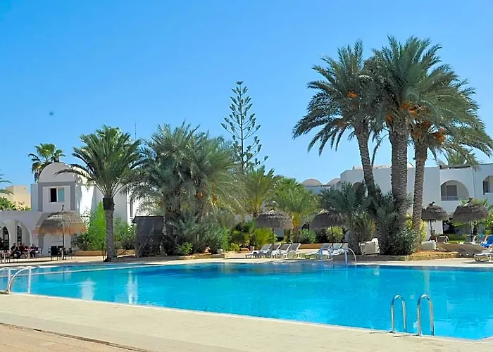 Cedriana Hotel