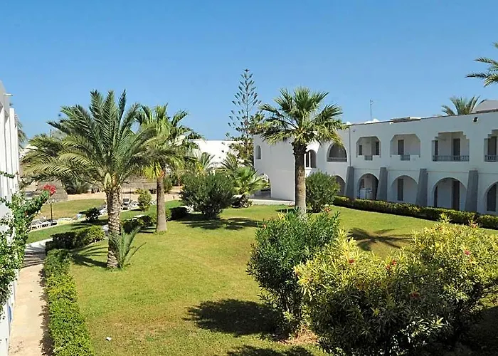 Cedriana Hotel