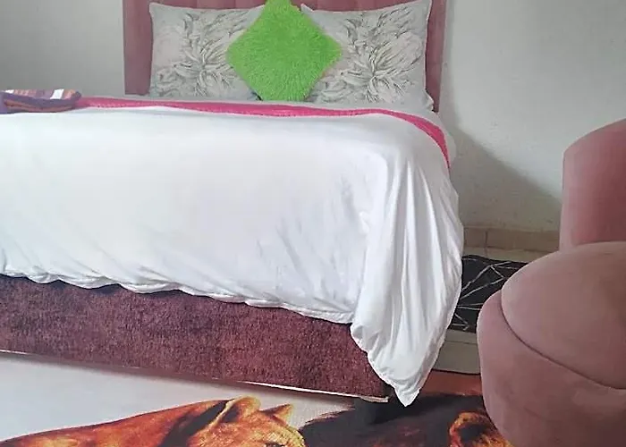 Lonely Park Guest House Mafikeng 27.688..42..9688