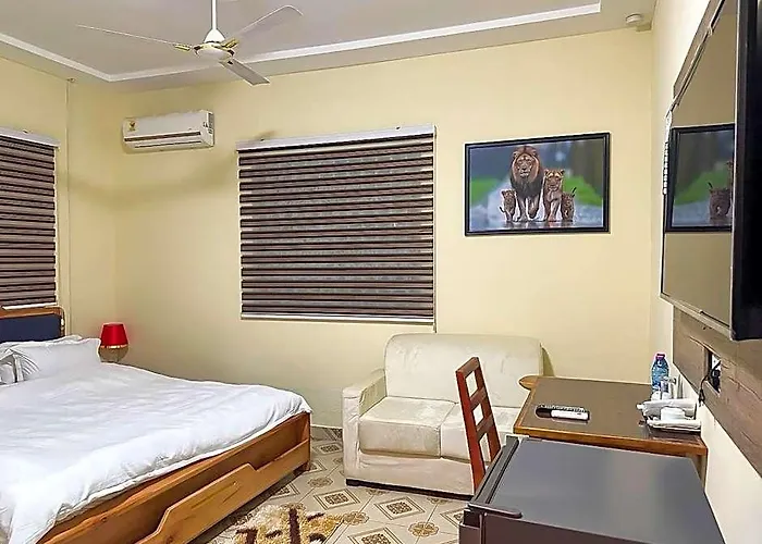 Senalli Hotel