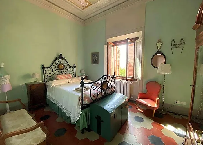 A Path Of Relaxation And History Between Vineyards And Olive Trees - 6 Pax