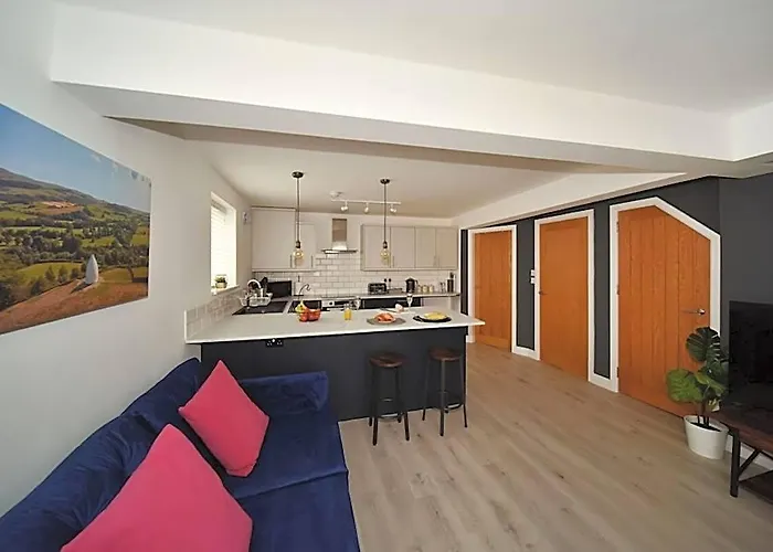 Chester Suite - Chester Road Apartments By