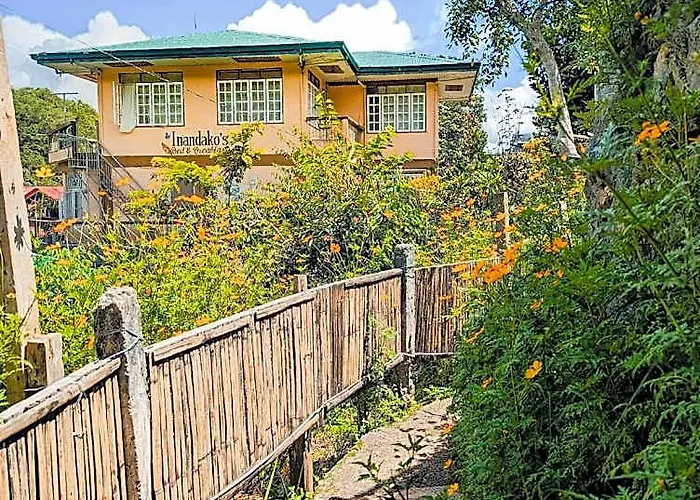 Inandako'S Bed And Breakfast