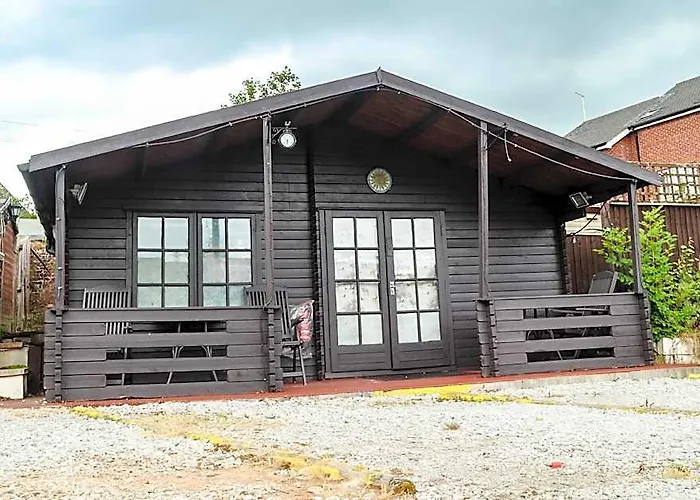 Oyo Meadows Way Guest House