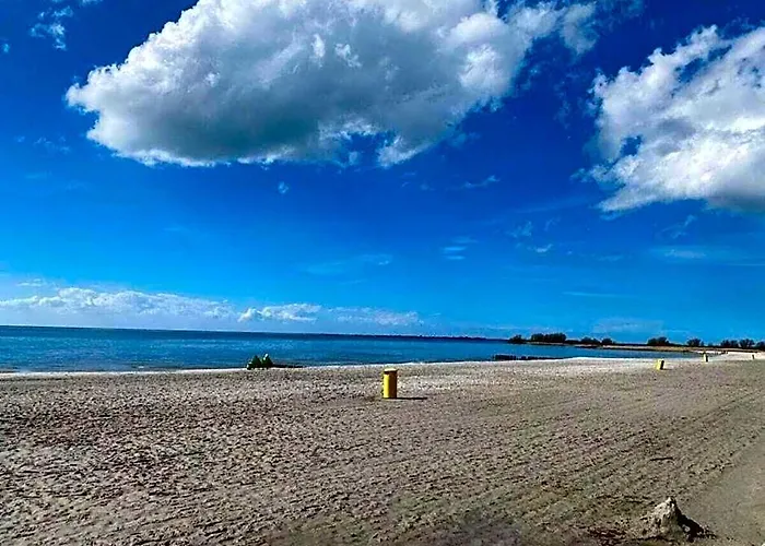 Beautiful Villa With Conservatory