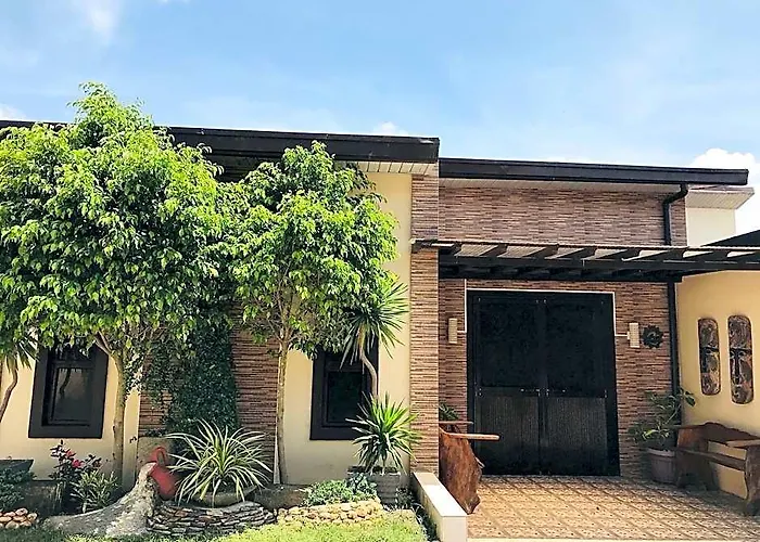 Oyo 1067 Villa Sofia At Silang