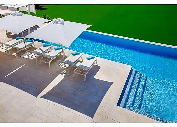 Country House In Mallorca With Pool And Bbq