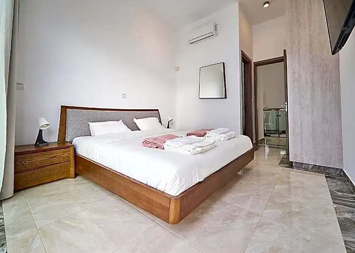 Kissonerga Villas