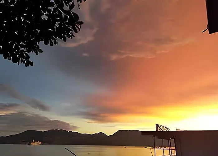 Fox Beach Resort And Dive Center, Inc